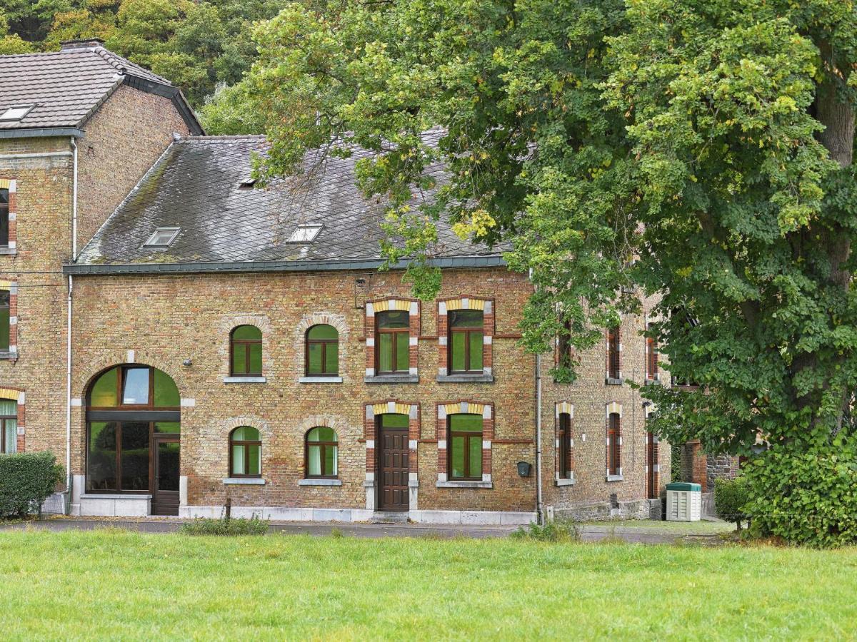 A Large Family House Villa Ставело Екстериор снимка