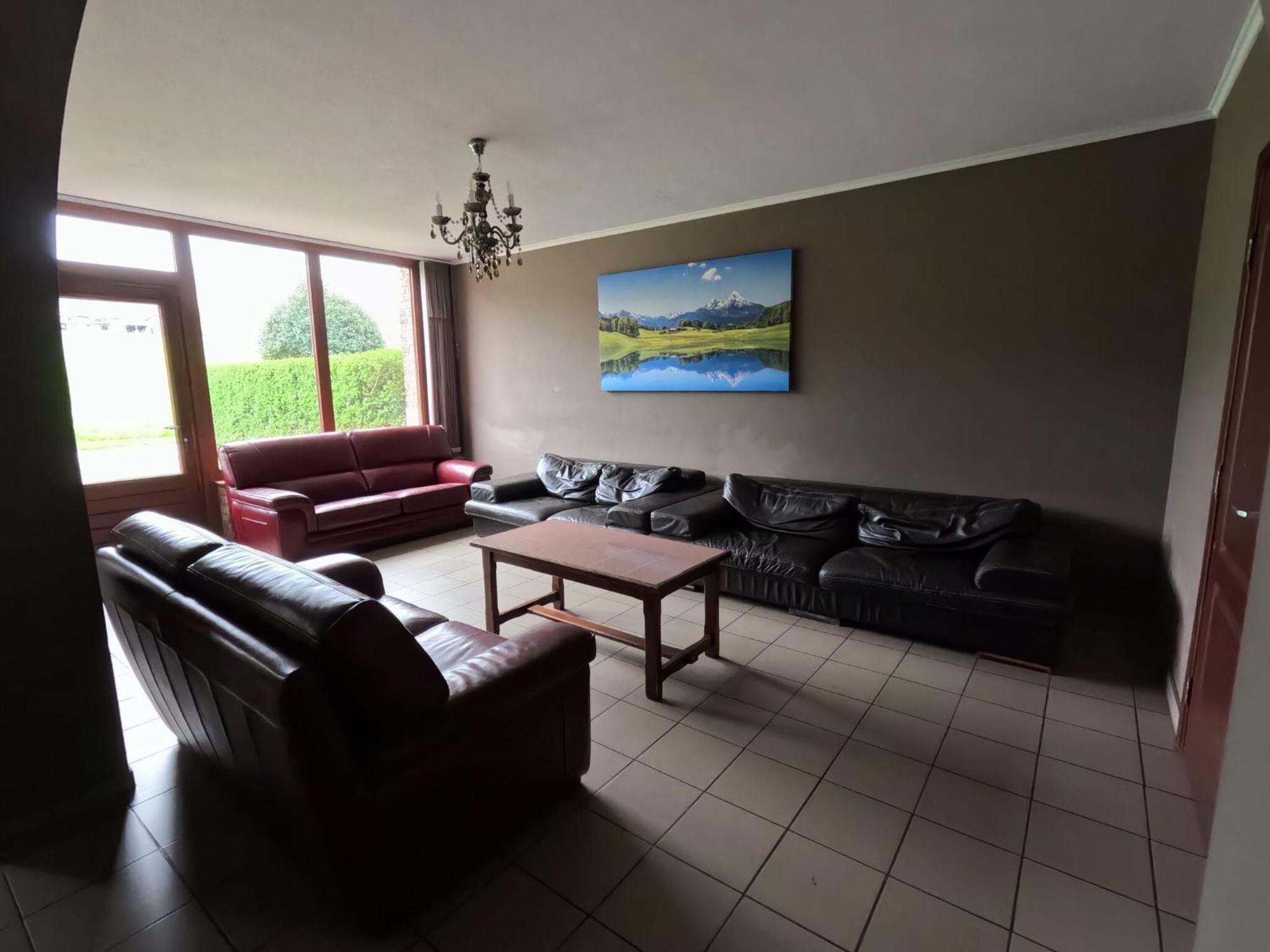 A Large Family House Villa Ставело Екстериор снимка